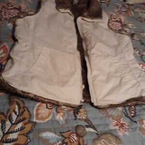 off White fur Gap zip up XXL